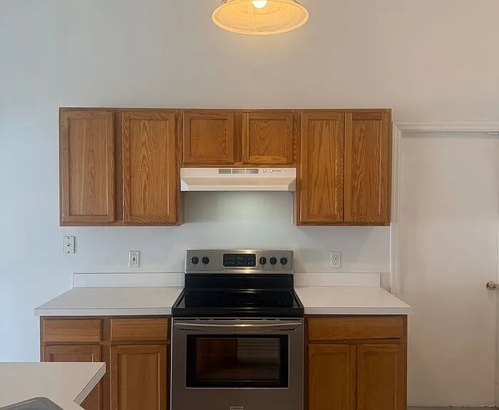 405 Francisco Way — Photo 12