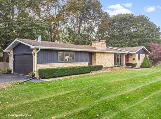 411 N Butterfield Rd, Libertyville, IL 60048
