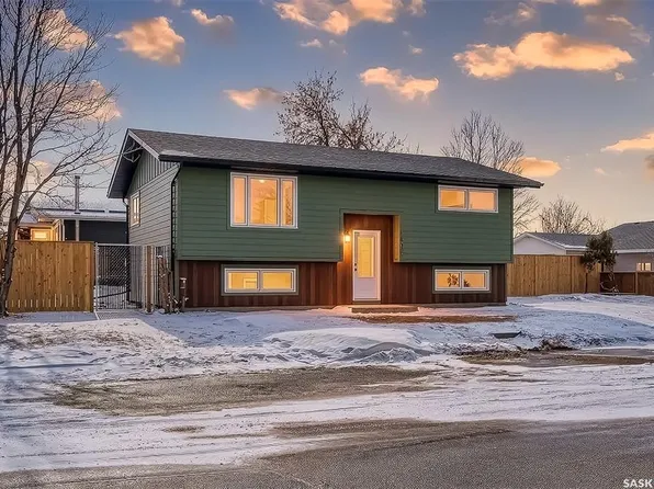 1438 Sioux CRESCENT, Moose Jaw, SK S6H 7H6