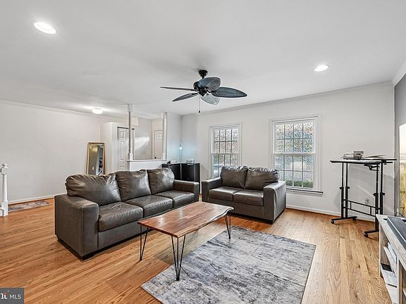 4th image of 1307 Littlefield Pl
