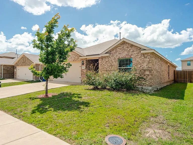 3107 Angus Dr — Photo 4