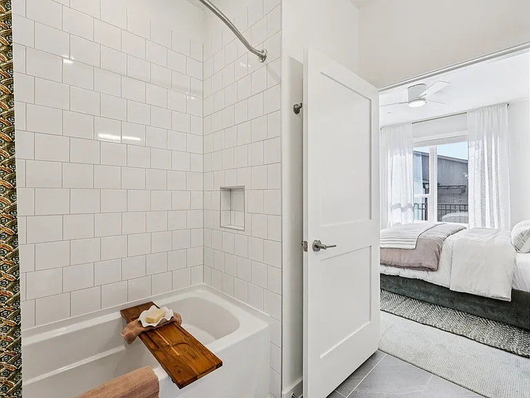 Crestview Townhomes — Photo 14