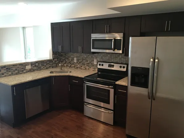 424 N 40th St APT 2, Philadelphia, PA 19104