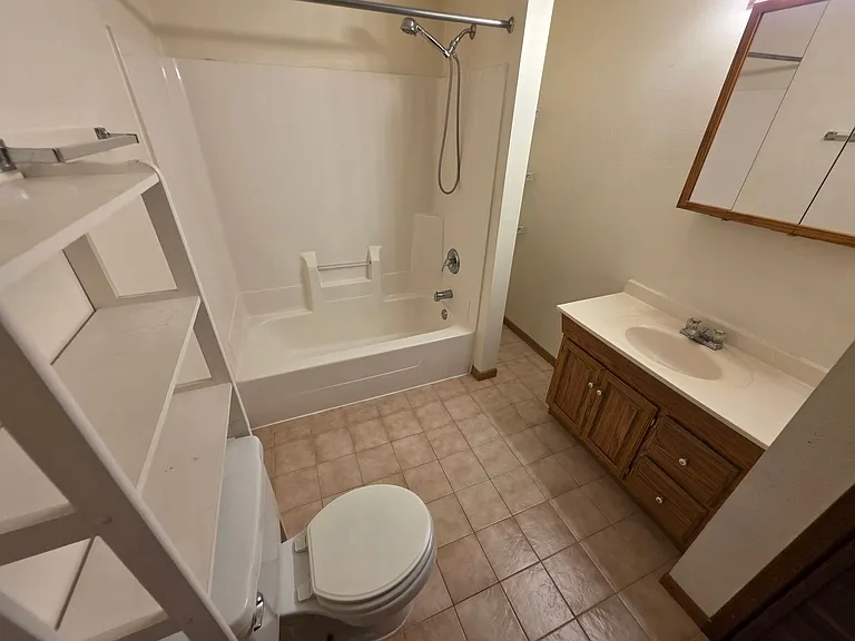 4925 Coventry Ct — Photo 14