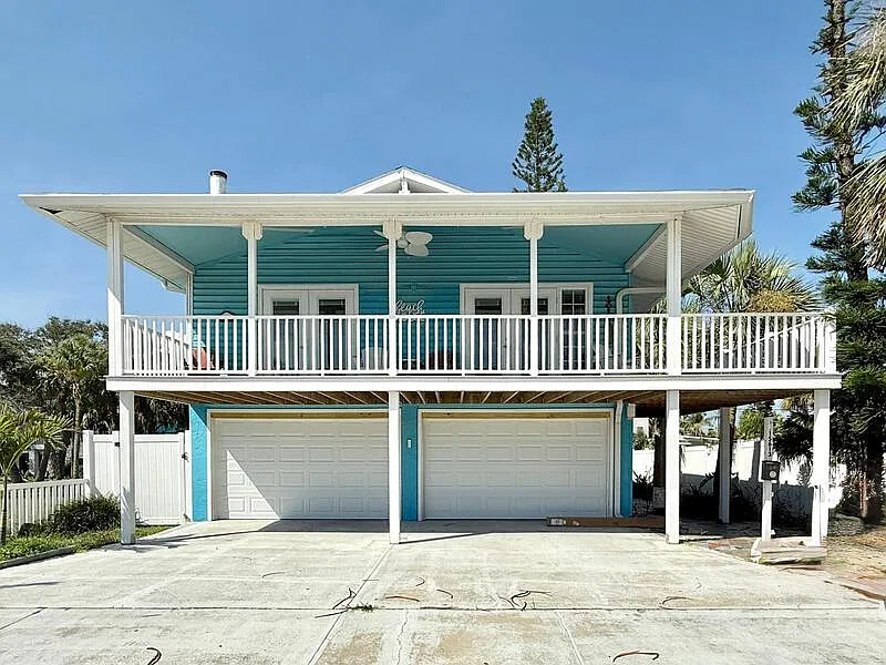 3 bed, 1.0 bath, 1440 sqft, $2,495 — Photo 2