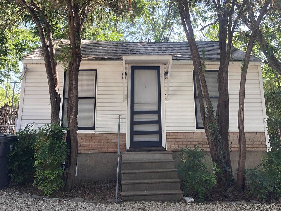 2310 Austin Ave #B, Waco, TX 76701 | Zillow