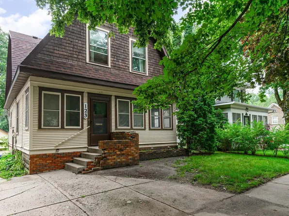 123 4th Ave SW, Faribault, MN 55021