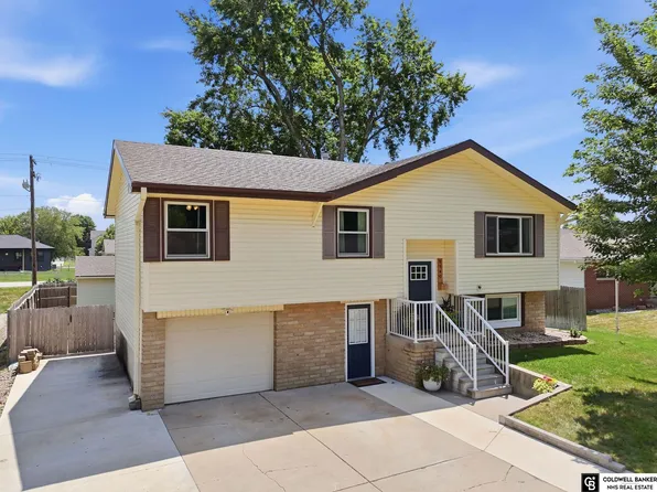 9940 N 147th St, Waverly, NE 68462