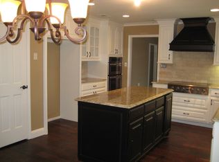 1400 Woodvale Dr, Bedford, TX 76021