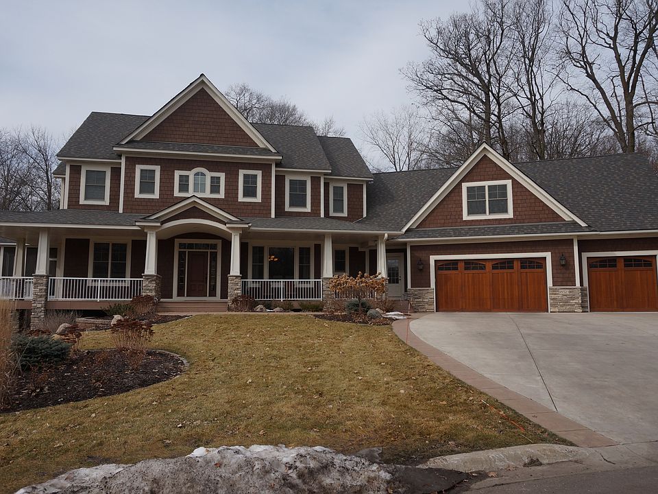 Stunning executive Minnetonka home.