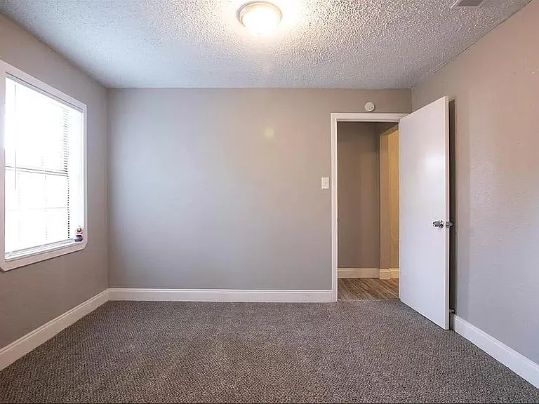 3004 Marburg St — Photo 11