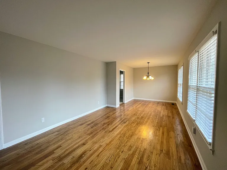 615 Austin Dr NW — Photo 3