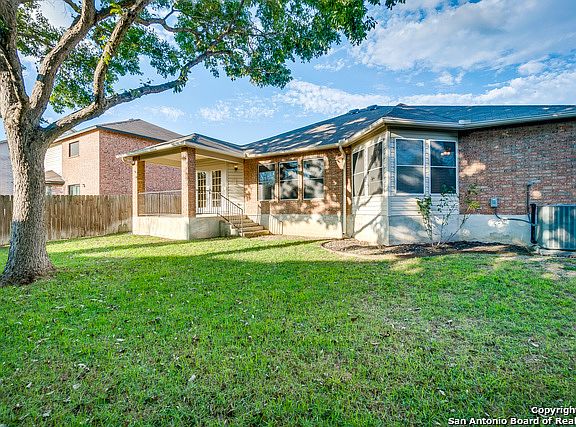 4th image of 2925 Cottonwood Dr