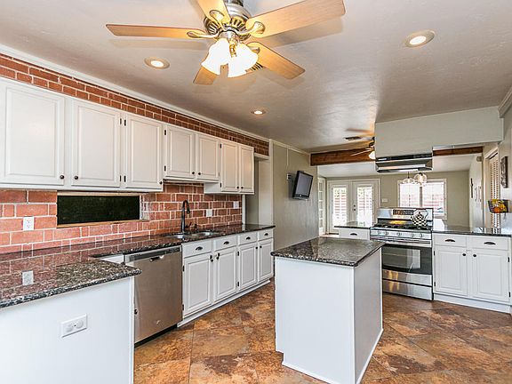 5th image of 1915 E Palo Verde Dr