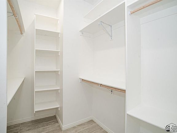 3rd image of 12582 E Jerome Ave