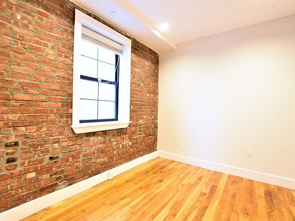 4th image of 2248 7th Ave APT 2R