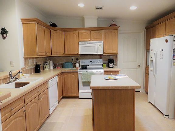 Island Kitchen