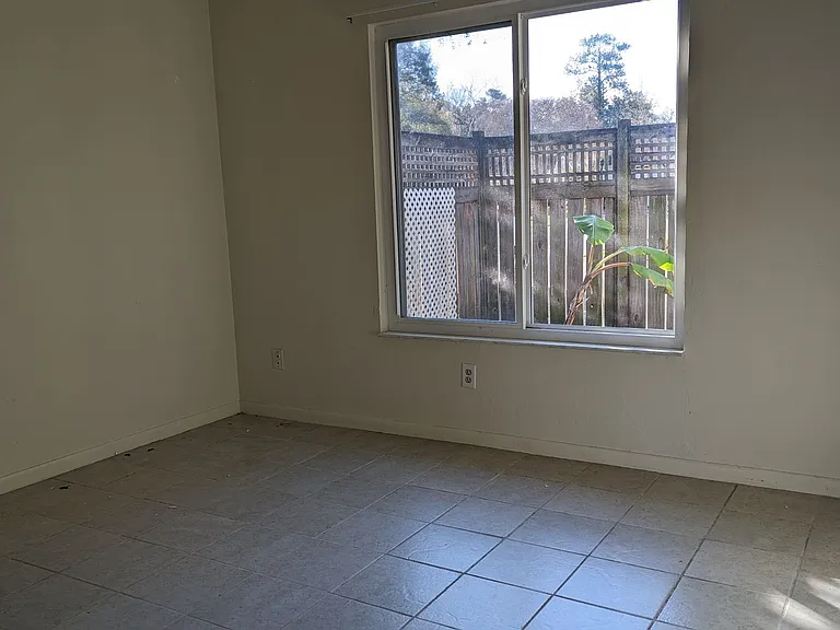 2848 SW 39th Ave — Photo 8