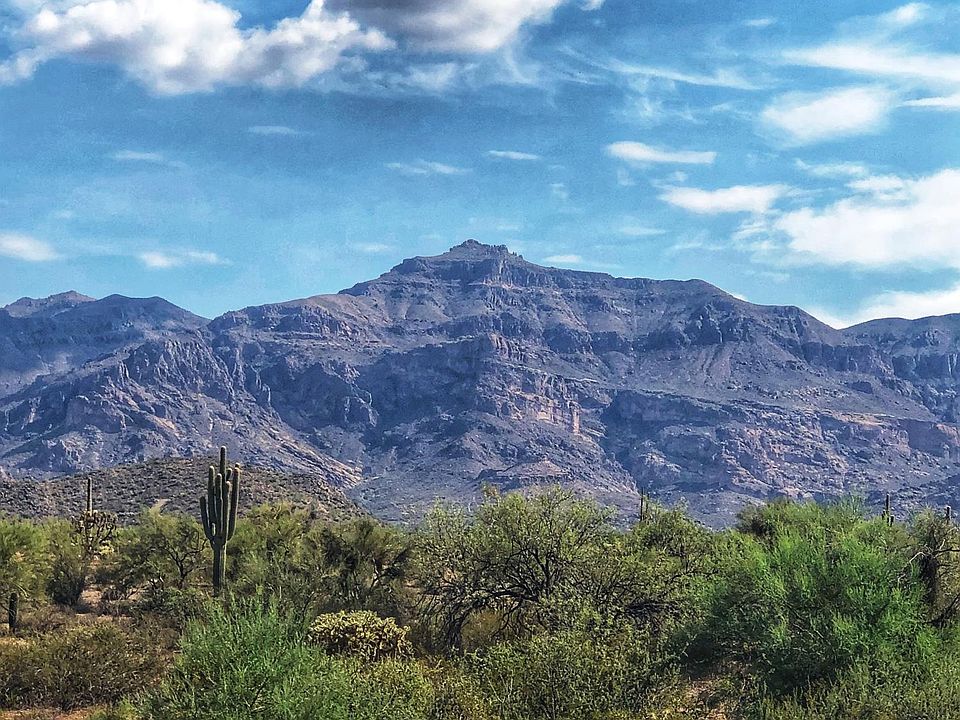 2nd image of 12106 E Chiricahua Pl