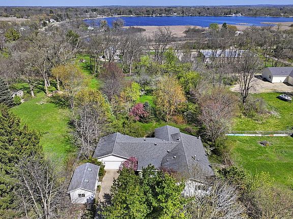 2nd image of N1420 Cedar ROAD
