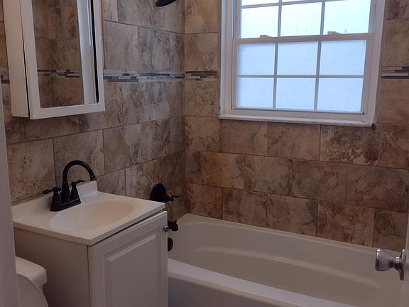4th image of 451 Clearview Dr APT G