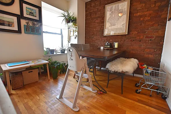 Rented by Bold New York | media 29