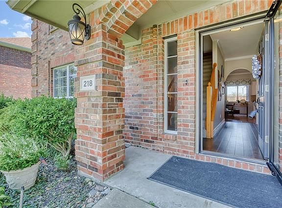 4th image of 218 Martin Dr