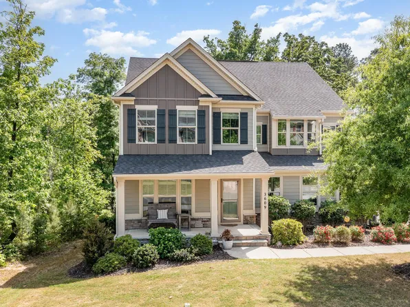 3609 Jordan Shires Dr, New Hill, NC 27562