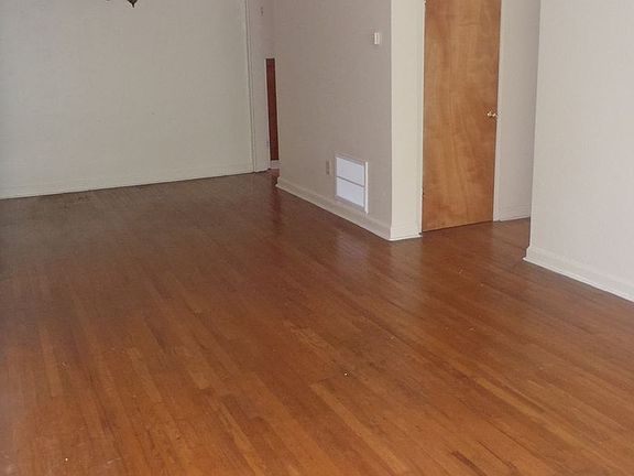4th image of 596 Lowell Ave APT 9