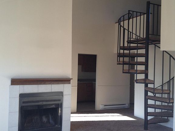 2nd image of 851 4th Ave N APT 301