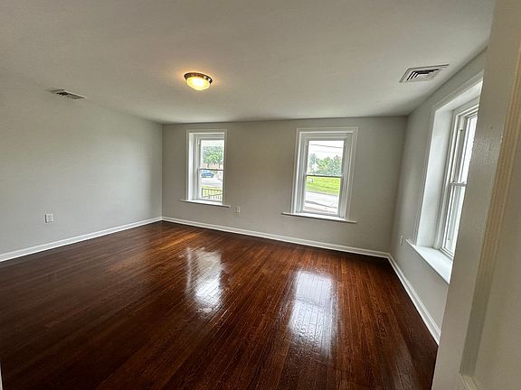 3rd image of 200 W Cherry Ln #2