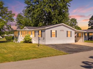 65 Hemlock Ave, Cedar Springs, MI 49319