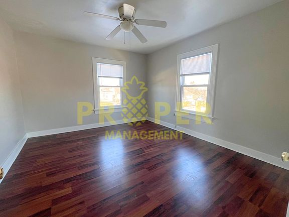 4th image of 224 Fernwood Ave