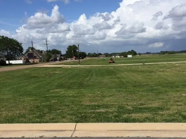 28 Teche Ridge Blvd, New Iberia, LA 70563