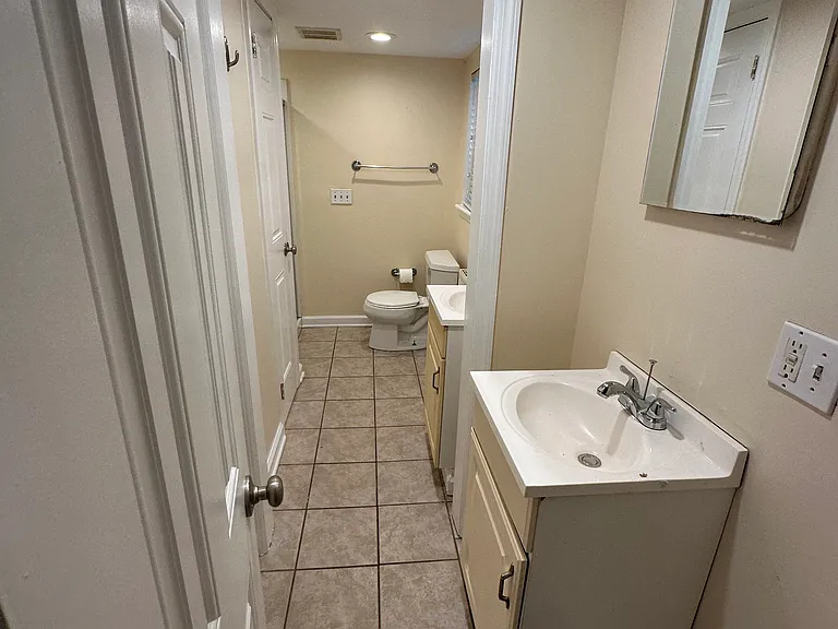 1822 Mary St #2 — Photo 3