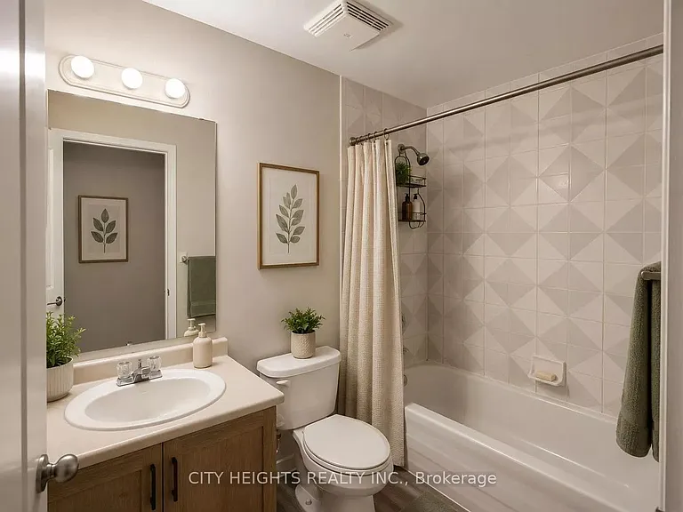 626 1st St #101 — Photo 7