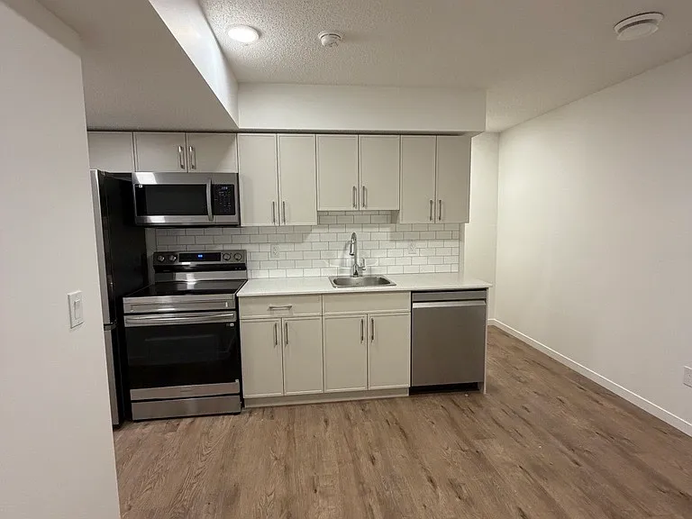 1271 Keswick Dr SW — Photo 13