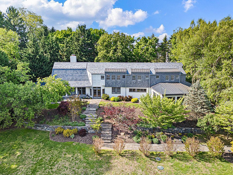1st image of 203 Haystack Ln