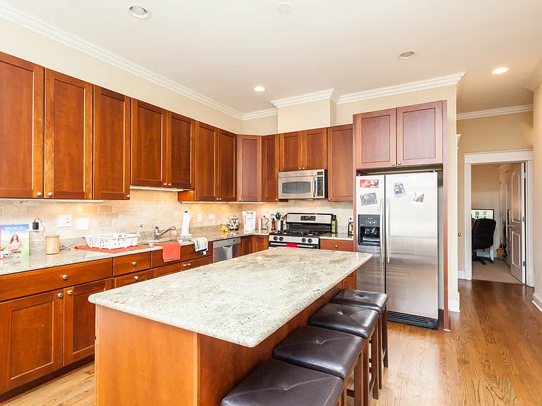 2730 N Lincoln Ave #4 — Photo 8