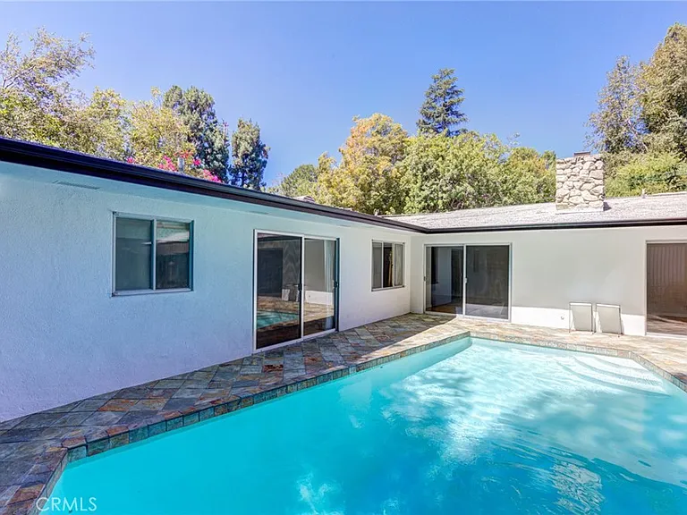 2740 Hutton Dr — Photo 19