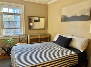 1415 S Edgewood St APT 469, Arlington, VA 22204