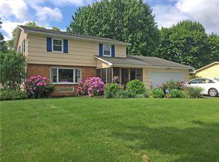 32 Hallmark Rd, Rochester, NY 14625