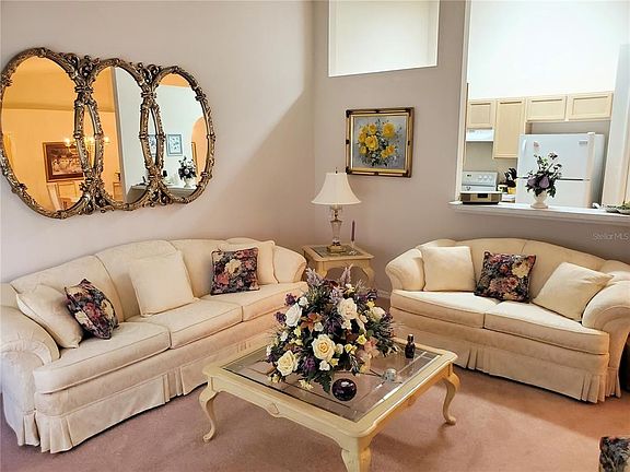 4th image of 660 Harbor Villa Ct