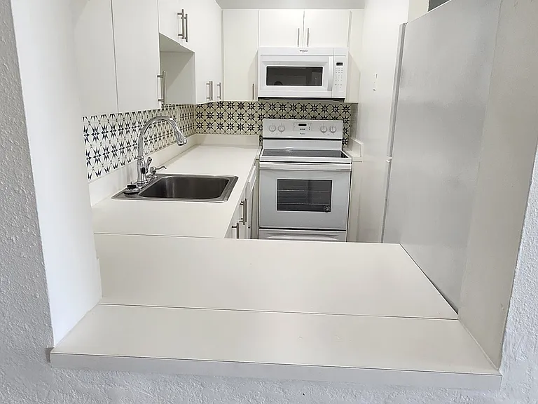 5995 Biscayne Blvd #404 — Photo 9