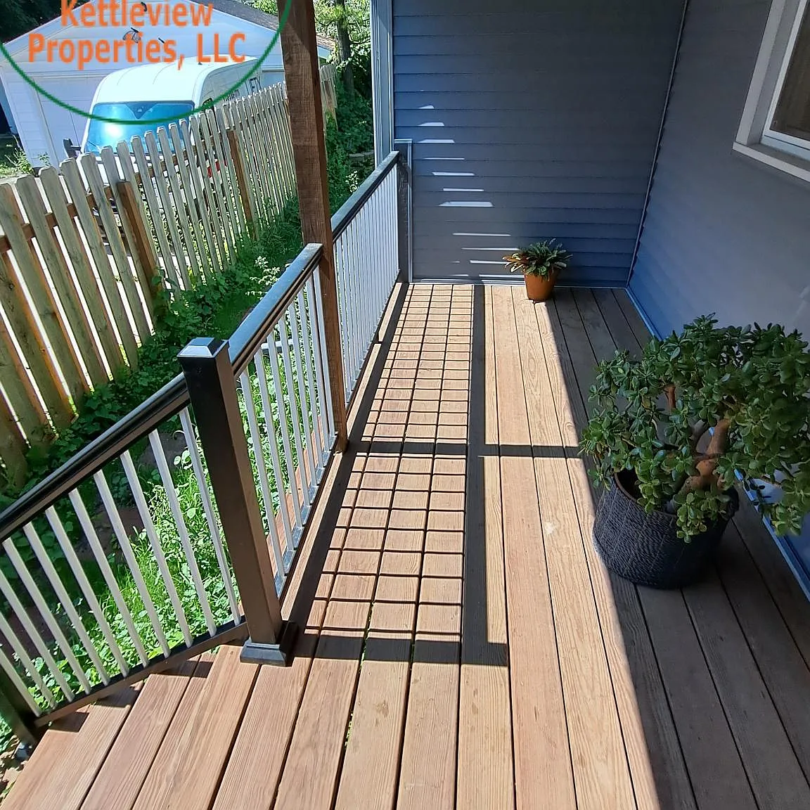115 Western Ave — Photo 4