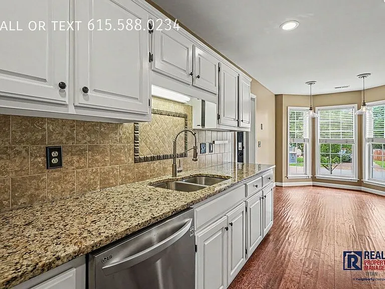 2804 Scoville Ln — Photo 8