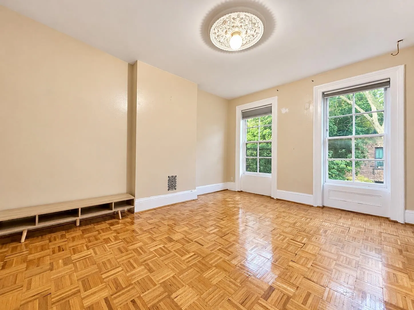 1 bed, 1.0 bath, $2,000 — Photo 2