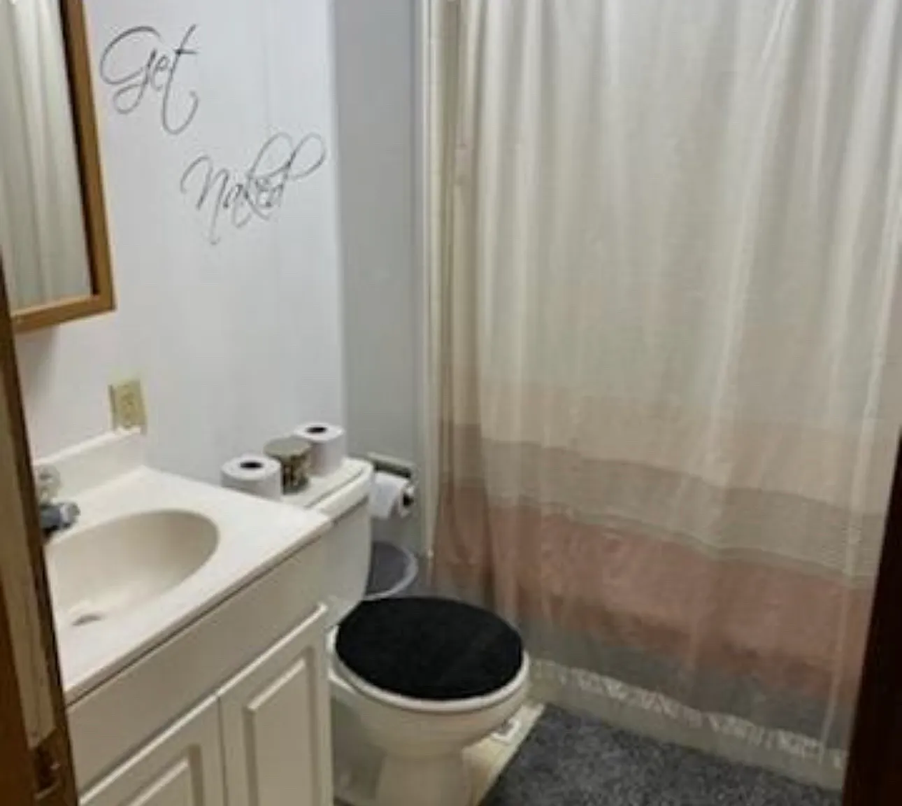 178 E Howard St — Photo 3