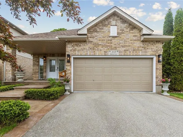 33 Davis St, Guelph, ON N1E 0C8