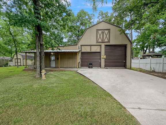4th image of 403 Spring Woods Dr